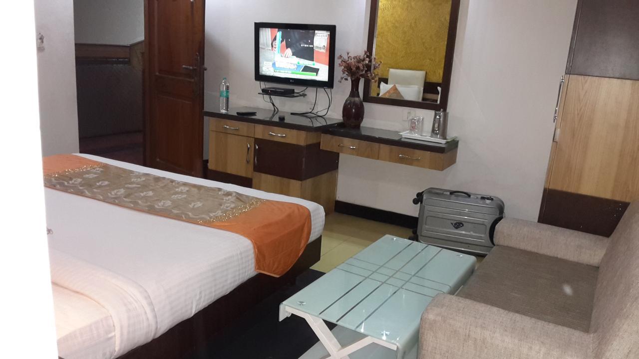Hotel Rahul Deluxe Nagpur Exterior foto