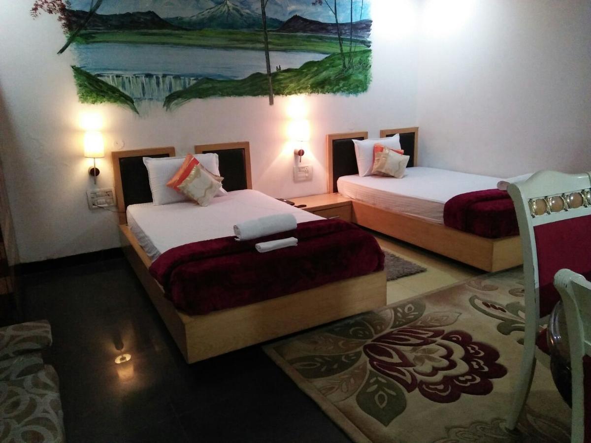 Hotel Rahul Deluxe Nagpur Exterior foto